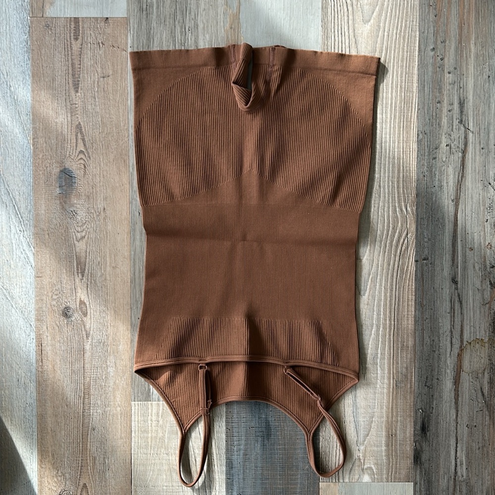 Brown Ribbed Knit Body Suit - Picture 3 of 3